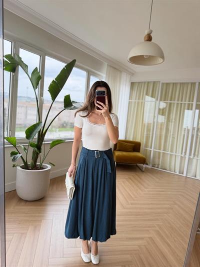 Kare Yaka Dantelli Ekru Body