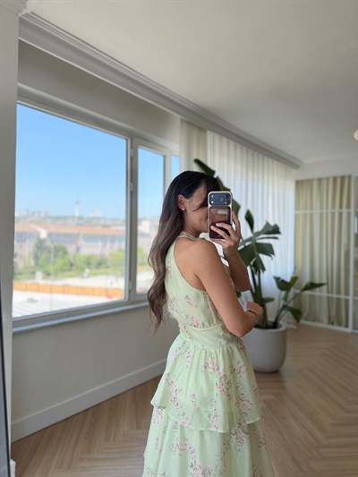 Kat Etekli Yeşil Floral Elbise