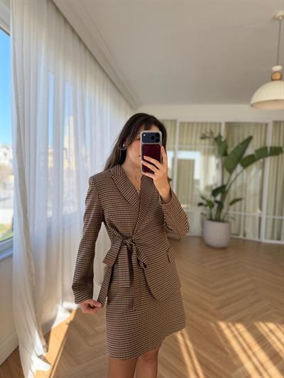 Kazayağı Desenli Ceketli Takım