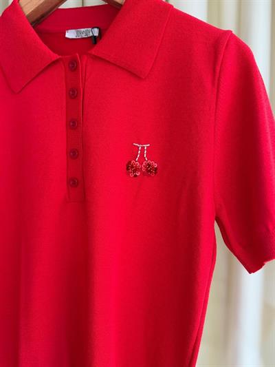 Kirazlı Pul İşlemeli Kırmızı Triko