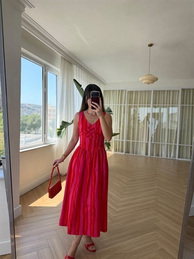 Kırmızı Pembe Çizgili Elbise