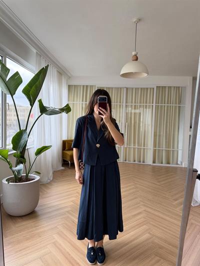 Kısa Kollu Lacivert Ceket-Etek Takım