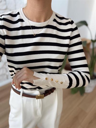 Kolları Düğme Detaylı Çizgili Triko