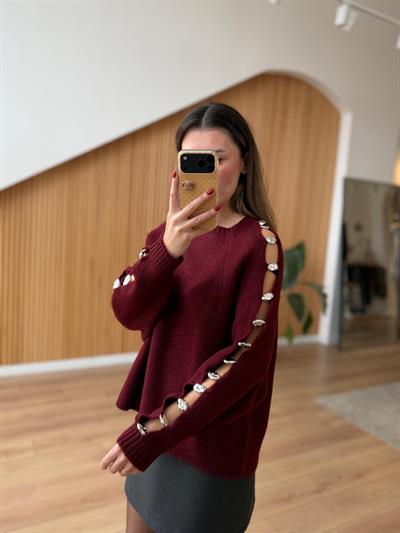 Kolu Aksesuar Detaylı Bordo Kazak
