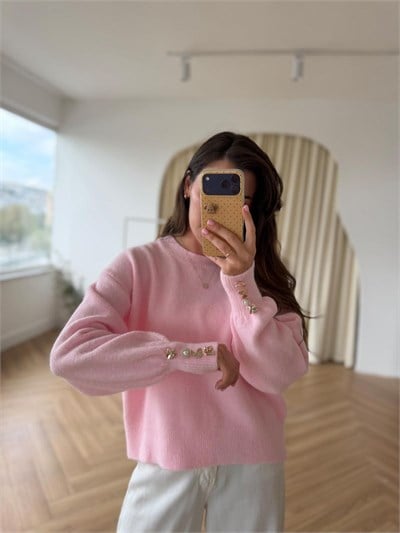 Kolu Düğme Aksesuarlı Pembe Kazak