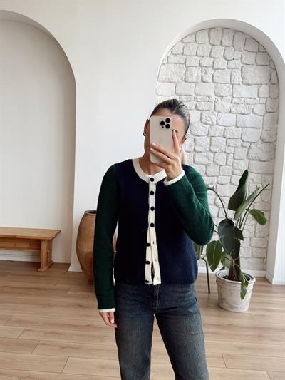 Kontrast Renkli Kaplama Düğmeli Hırka