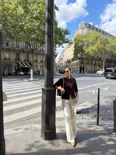 Krem Rengi Bol Paça Jean