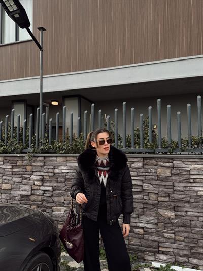 Kürk Yakalı Siyah Şişme Mont