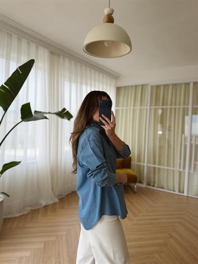 Kuş Nakışlı Denim Gömlek
