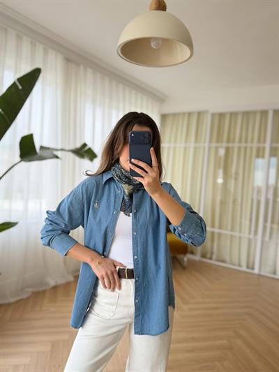 Kuş Nakışlı Denim Gömlek