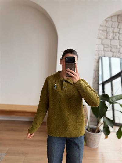 Kuş Nakışlı Polo Yaka Olive Kazak