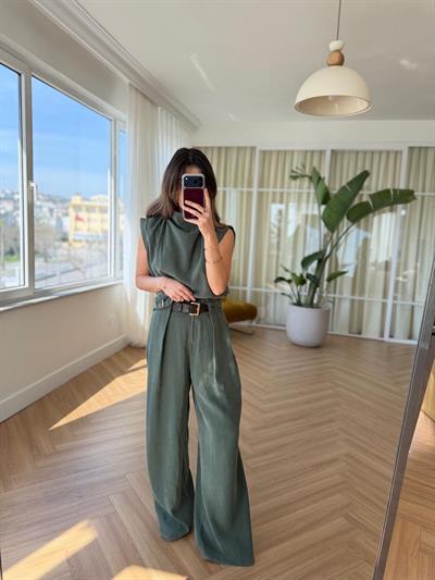 Larassa Kemerli Yeşil Tensel Pantolon