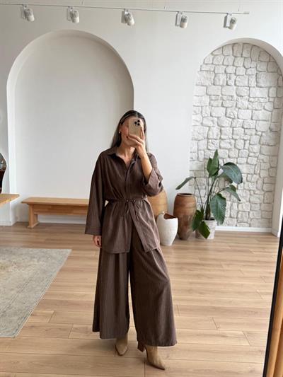 Lavin Kahverengi Takım