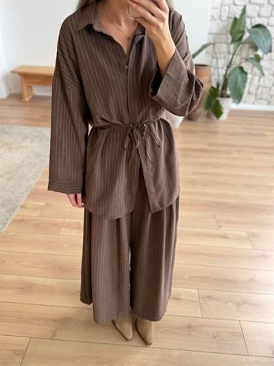 Lavin Kahverengi Takım