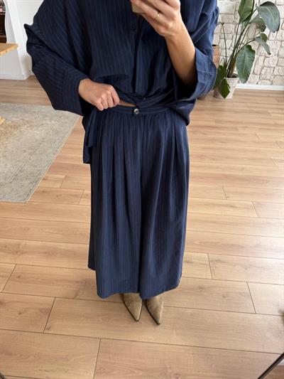 Lavin Lacivert Takım