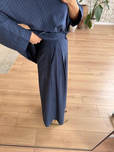 Lavin Lacivert Takım