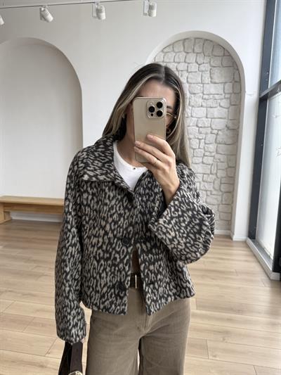 Leopar Desen Astarlı Kaşe Ceket