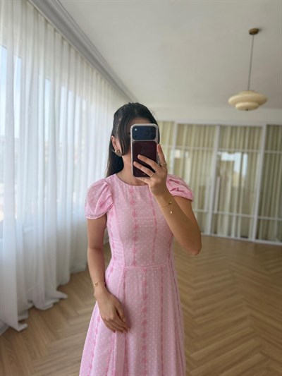 Lupita Pembe Elbise 