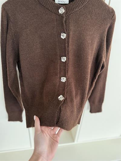 Metal Düğmeli Kahverengi Hırka