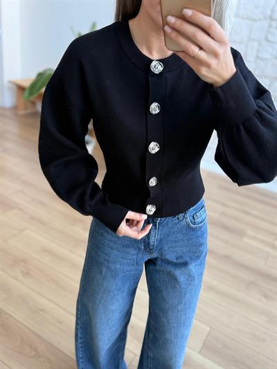 Metal Gül Düğmeli Siyah Hırka