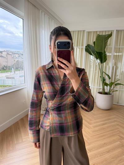 Mia Renkli Ekose Gömlek