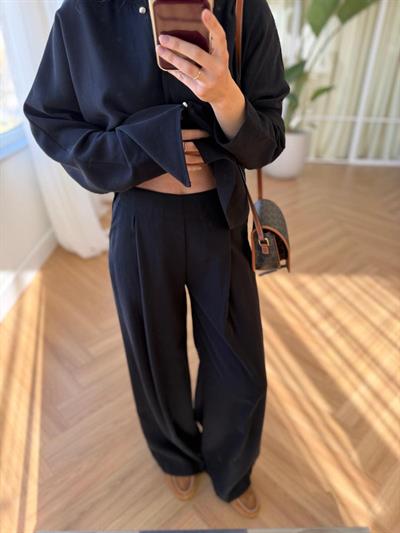 Metal Deniz Kabuğu Düğmeli  Siyah Takım