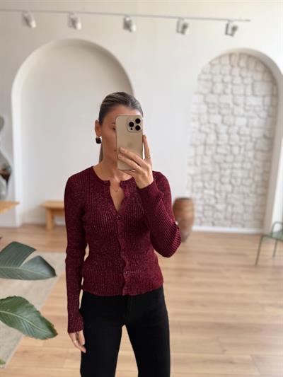 Minik Düğmeli Parıltılı Bordo Hırka