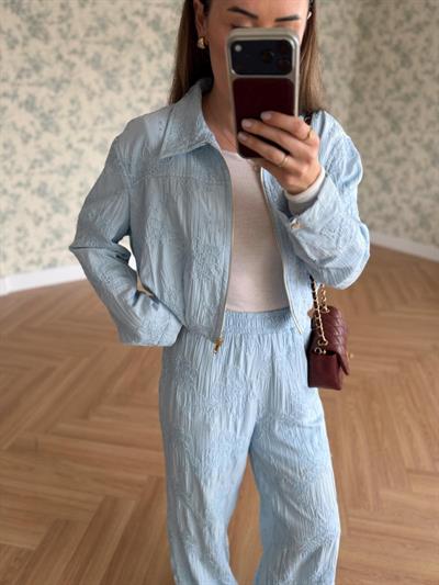 Nakışlı Mavi Ceketli Pantolon Takım