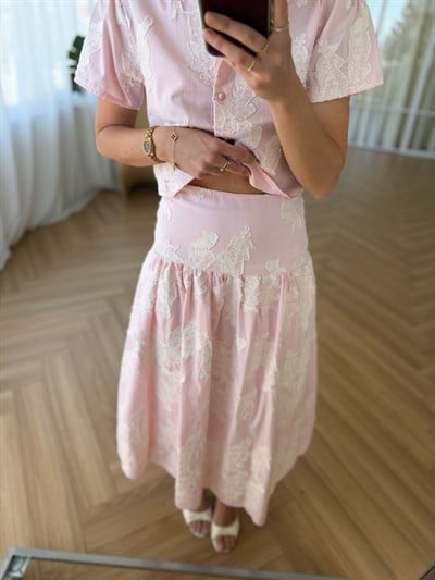 Nakışlı Pembe Gömlek ve Etek Takım