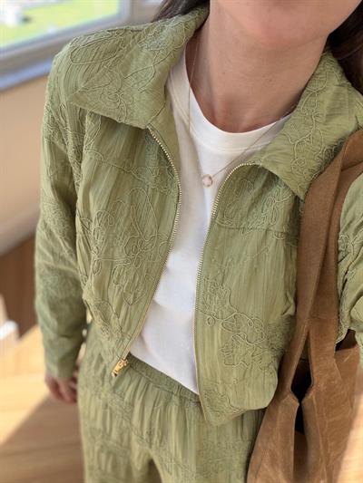 Nakışlı Yeşil Ceketli Pantolon Takım