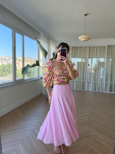 Nervür Detaylı Pembe Etek