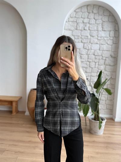Önden Pileli Siyah Ekose Gömlek