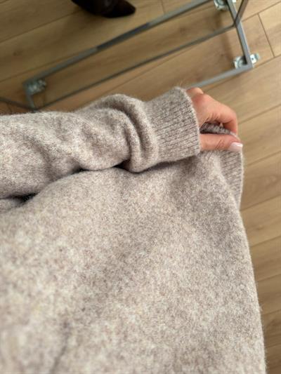 Önü Düğmeli Bej Kazak