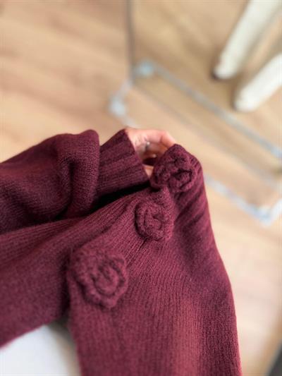Örgü Gül Düğmeli Bordo Hırka