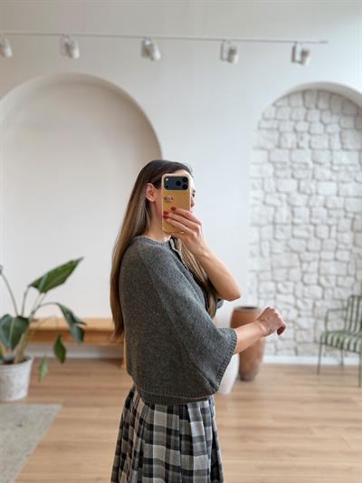 Pelerinli Antrasit Hırka