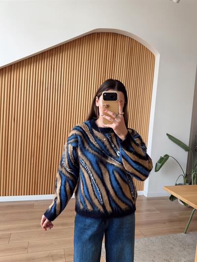 Pul İşlemeli Desenli Kazak