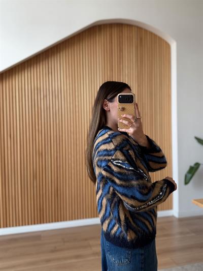 Pul İşlemeli Desenli Kazak