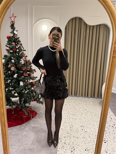 Pullu Siyah Mini Şort Etek