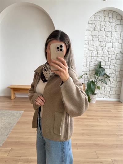 Reglan Kol Fermuarlı Vizon Triko Ceket