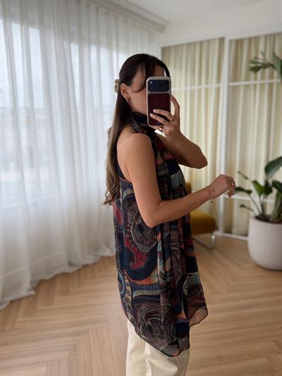 Renkli Omuz Dekolteli Şifon Bluz