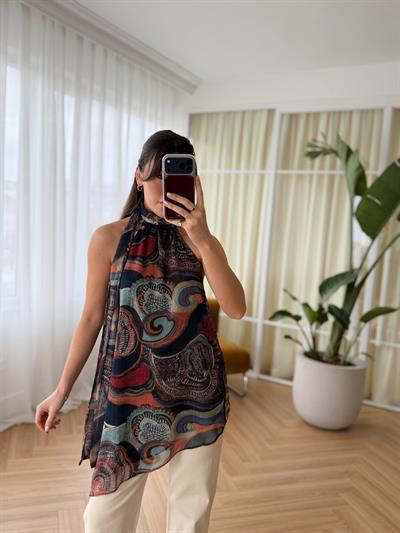 Renkli Omuz Dekolteli Şifon Bluz