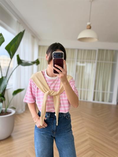 Sarı Şal Detaylı Pembe Çizgili Tshirt