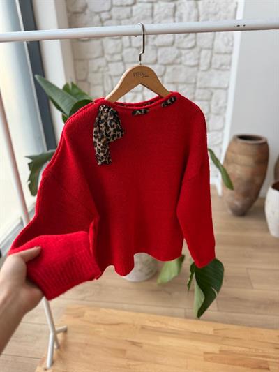 Şifon Fularlı Kırmızı Kazak