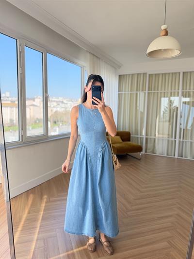 Sırt Detaylı Buz Mavisi Denim Elbise