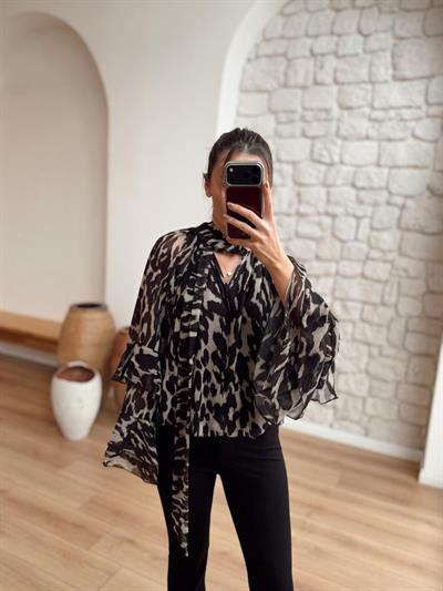 Siyah Leopar Desenli Şifon Bluz