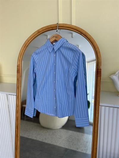Slim Fit Çizgili Mavi Gömlek