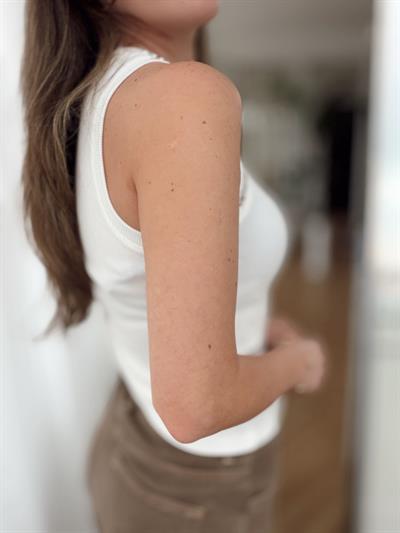 Taş Detaylı Beyaz Atlet