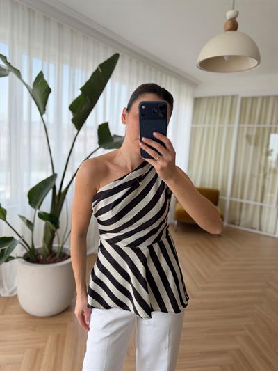 Tek Omuz Çizgili Saten Bluz