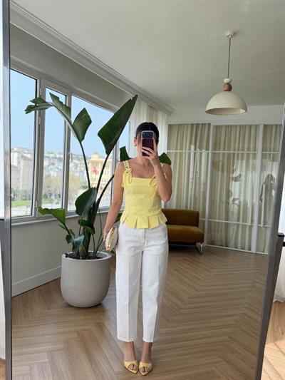 Ütü İzli Beyaz Mom Jean