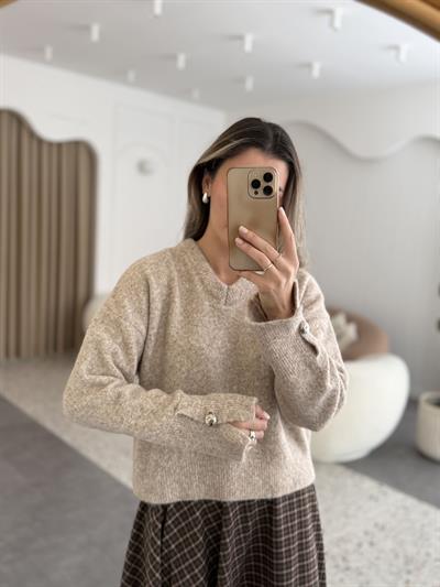 V Yaka Kolu Düğmeli Bej Kazak